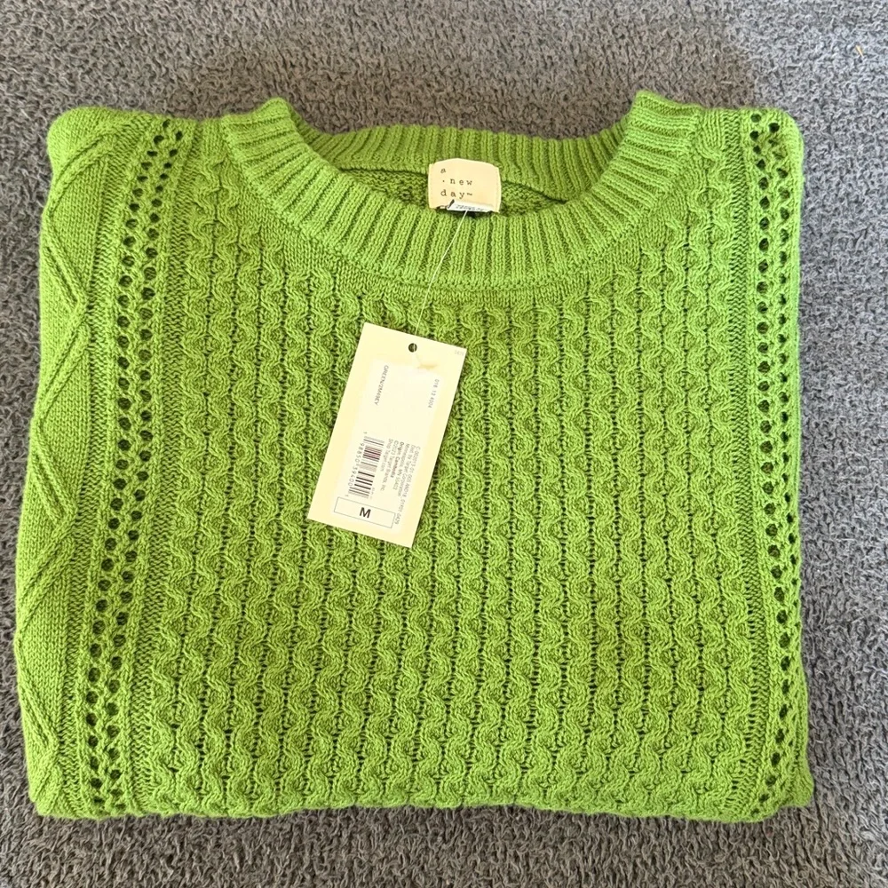 NWT A New Day Women's Crew Neck Tunic Pullover Sweater - Midweight, M, Green - Picture 2 of 5